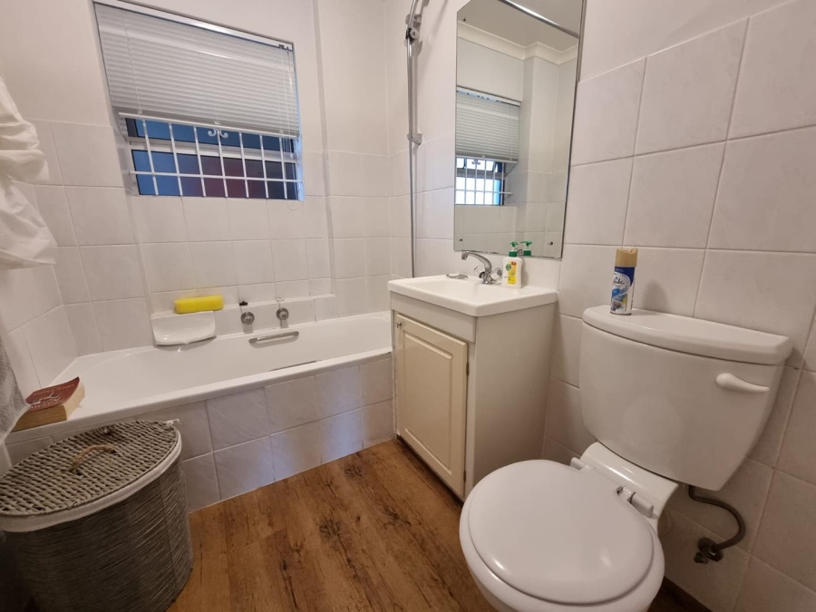 2 Bedroom Property for Sale in Gardens Western Cape